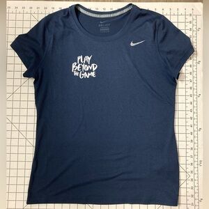 Nike Dri Fit Women’s Large Navy Tshirt